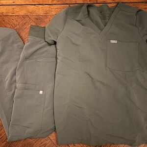 Figs Olive Green Scrub Top